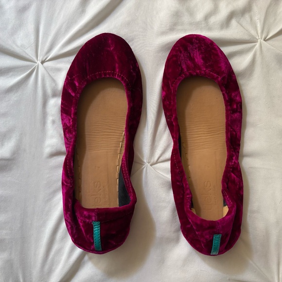 Limited Edition Tyrian Crushed Velvet Tieks Ballet Flats Very Good Condition - Picture 1 of 6